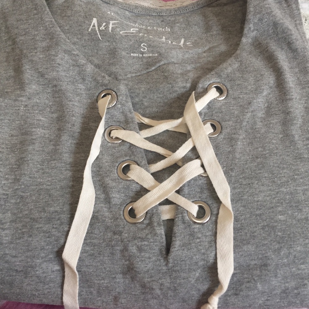 Abercrobie and Fitch Tie Top